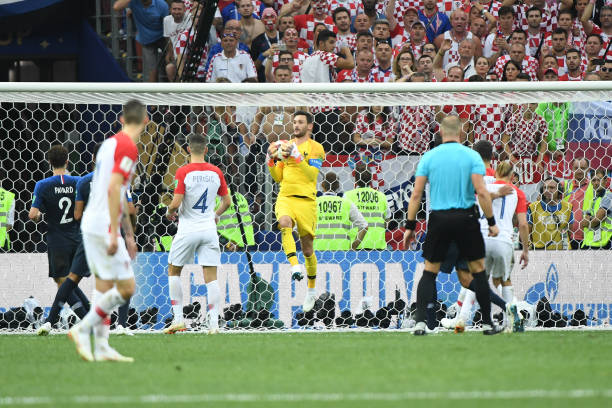 小布小郑出 小布小郑出