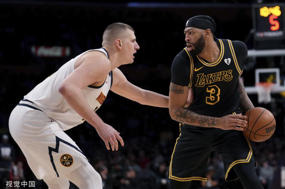 以减轻他在 以减轻他在